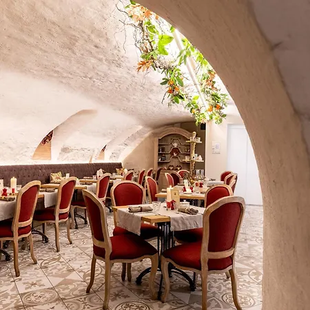 Hotel Luxury Boutique De Castillion 4*